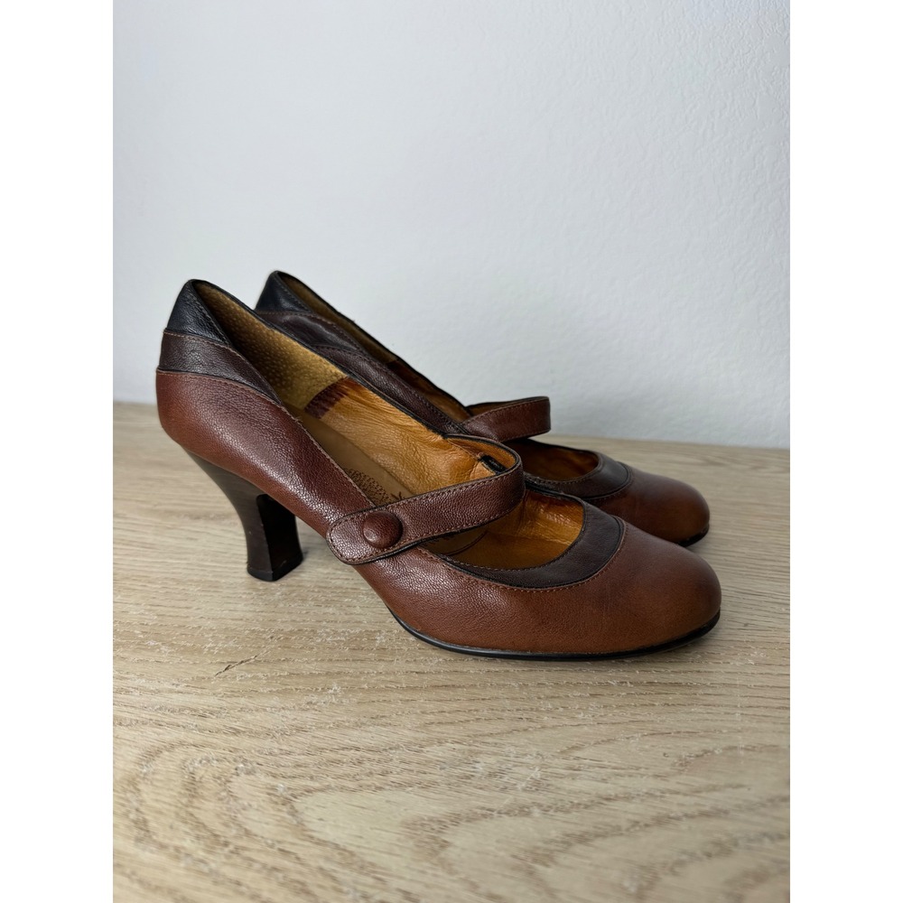 Sofft Brown Leather Mary Jane Pumps Round Toe Button Strap Heels Womens Size 8 M - Picture 6 of 16